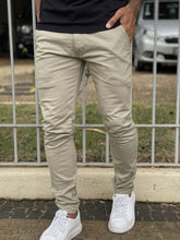 Carregar imagem no visualizador da galeria, Calça Alfaitaria Skinny Bege