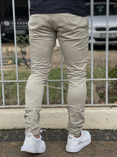 Carregar imagem no visualizador da galeria, Calça Alfaitaria Skinny Bege