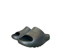 Carregar imagem no visualizador da galeria, Chinelo Slide Nuvem Preta