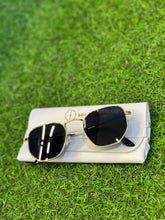 Carregar imagem no visualizador da galeria, Óculos de sol Miami hexagonal Lente Preta
