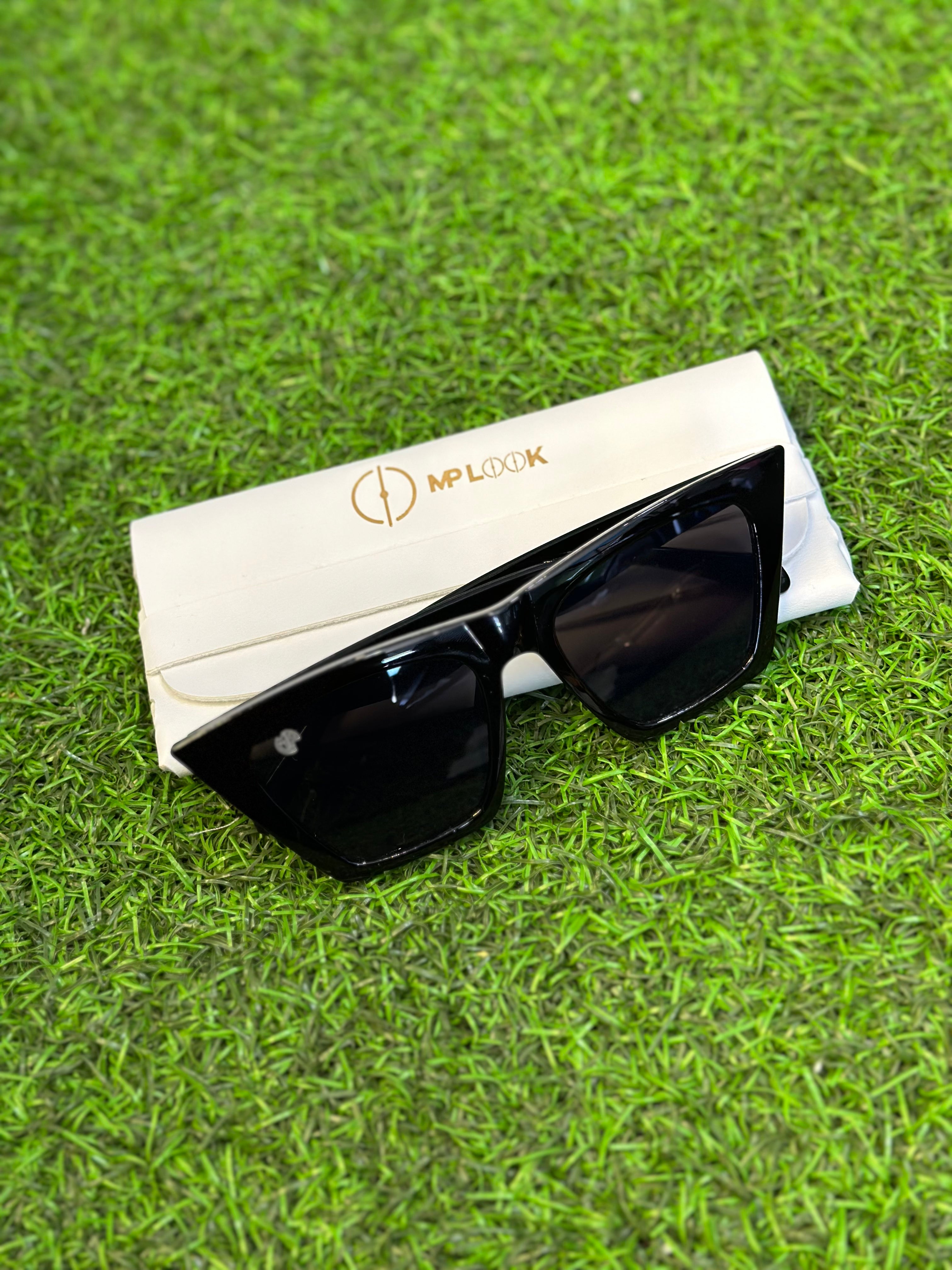 Óculos Feminino Cazaquistão