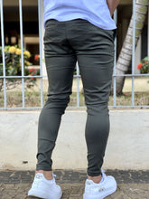 Carregar imagem no visualizador da galeria, Calça Alfaitaria Skinny  Verde Militar
