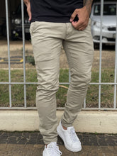 Carregar imagem no visualizador da galeria, Calça Alfaitaria Skinny  Bege
