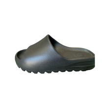 Carregar imagem no visualizador da galeria, Chinelo Slide Nuvem  Preta
